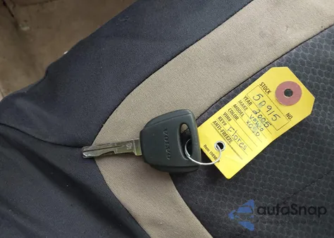 2005 Volvo Xc90 2.5T from USA, damaged, VIN YV1CY592851139246